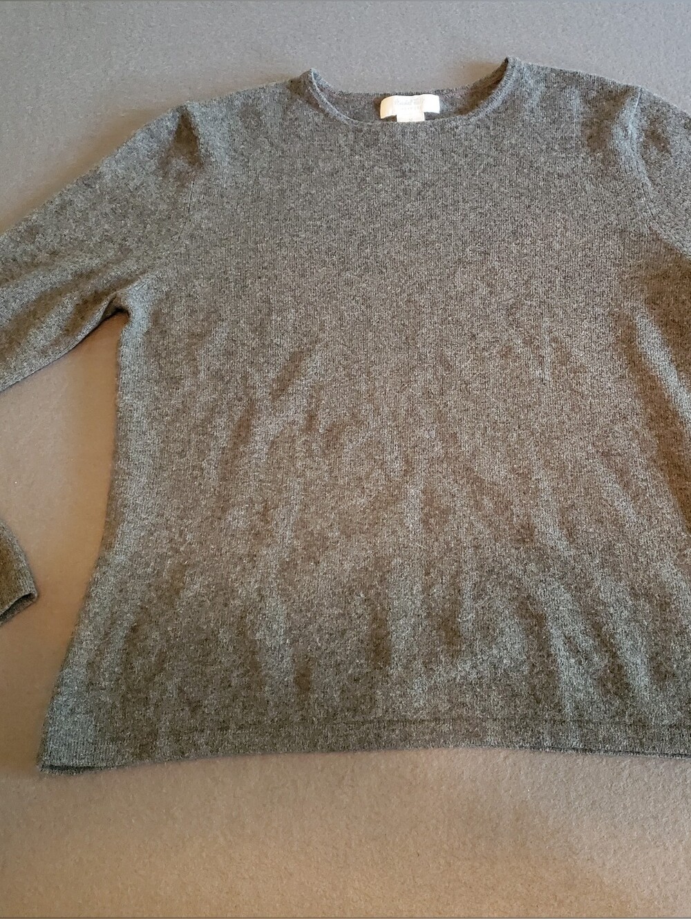 Marshall Field's 100% cashmere Classic Gray Crewneck Sweater - Women's Vintage